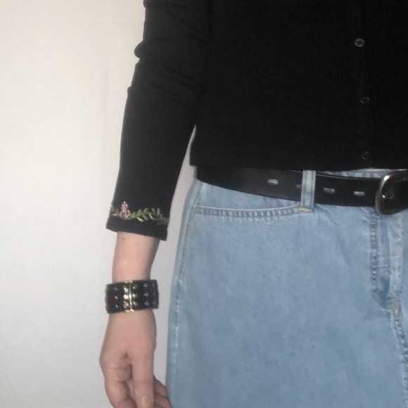 Vintage Black Enamel Gold Dot Metal Hinged Oval Bangle Fashion Jewelry Bracelet - Picture 8 of 9